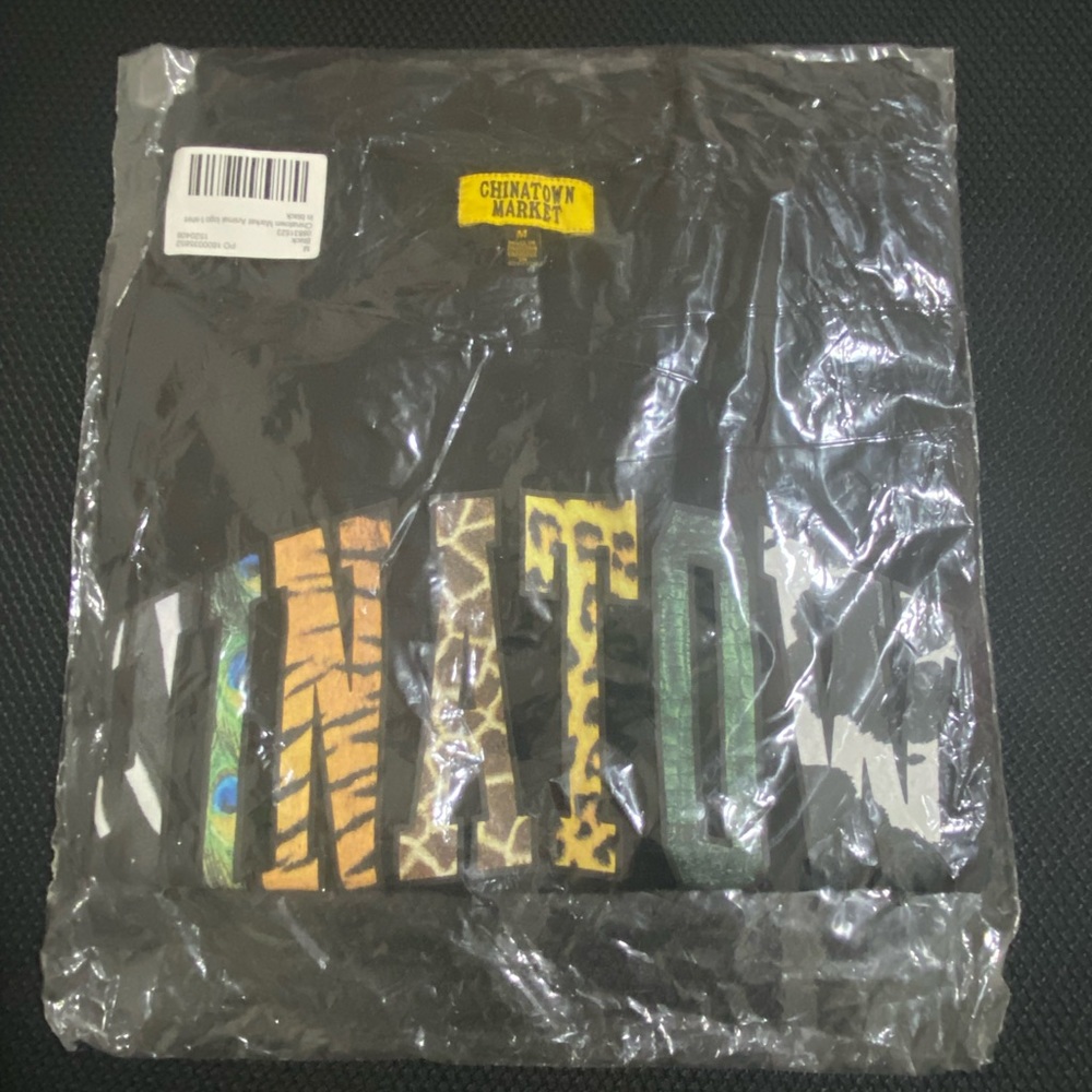 Chinatown Animal Market Logo Tshirt sz Medium